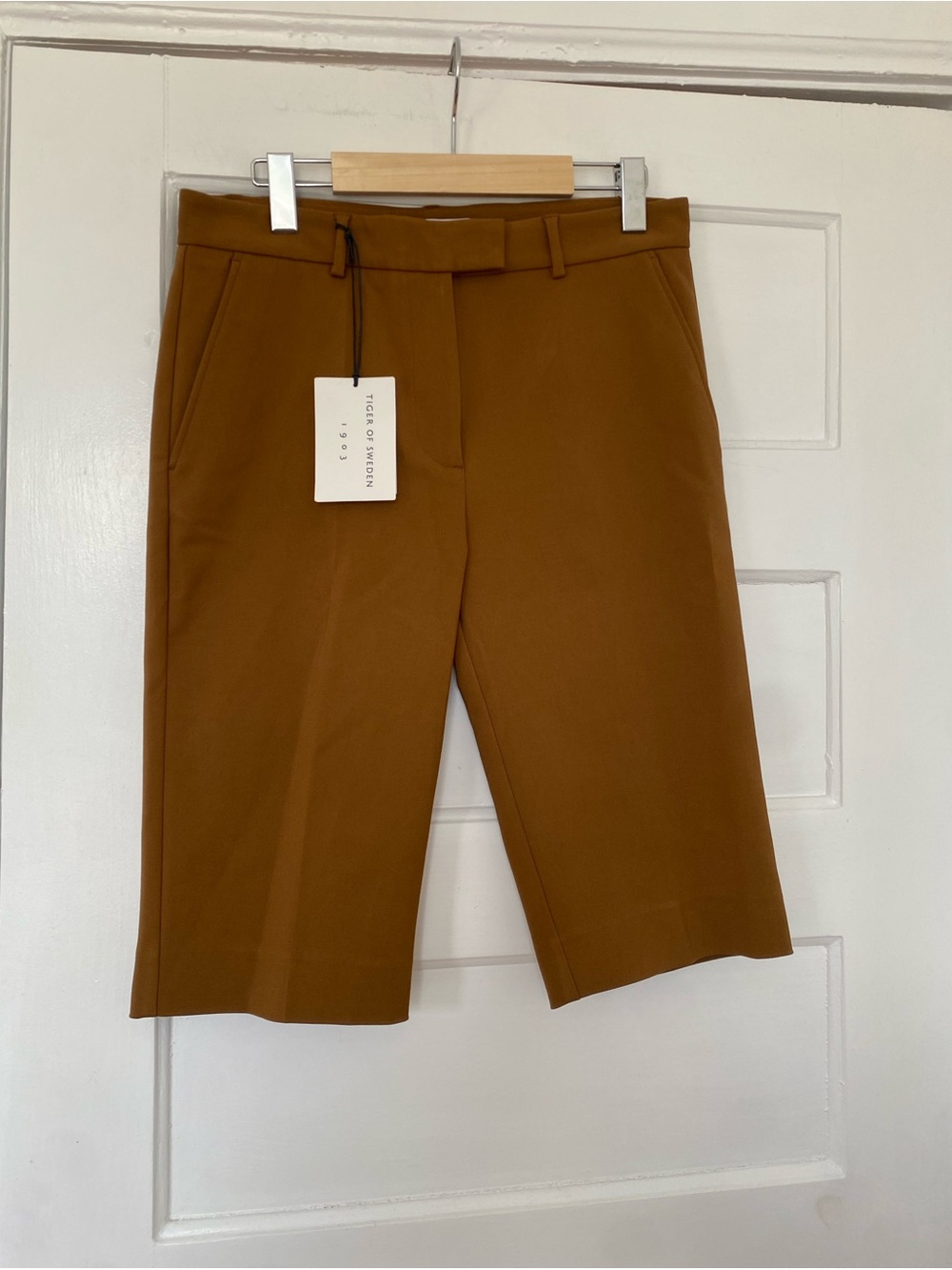 Tiger of Sweden tailored trouser shorts NWT